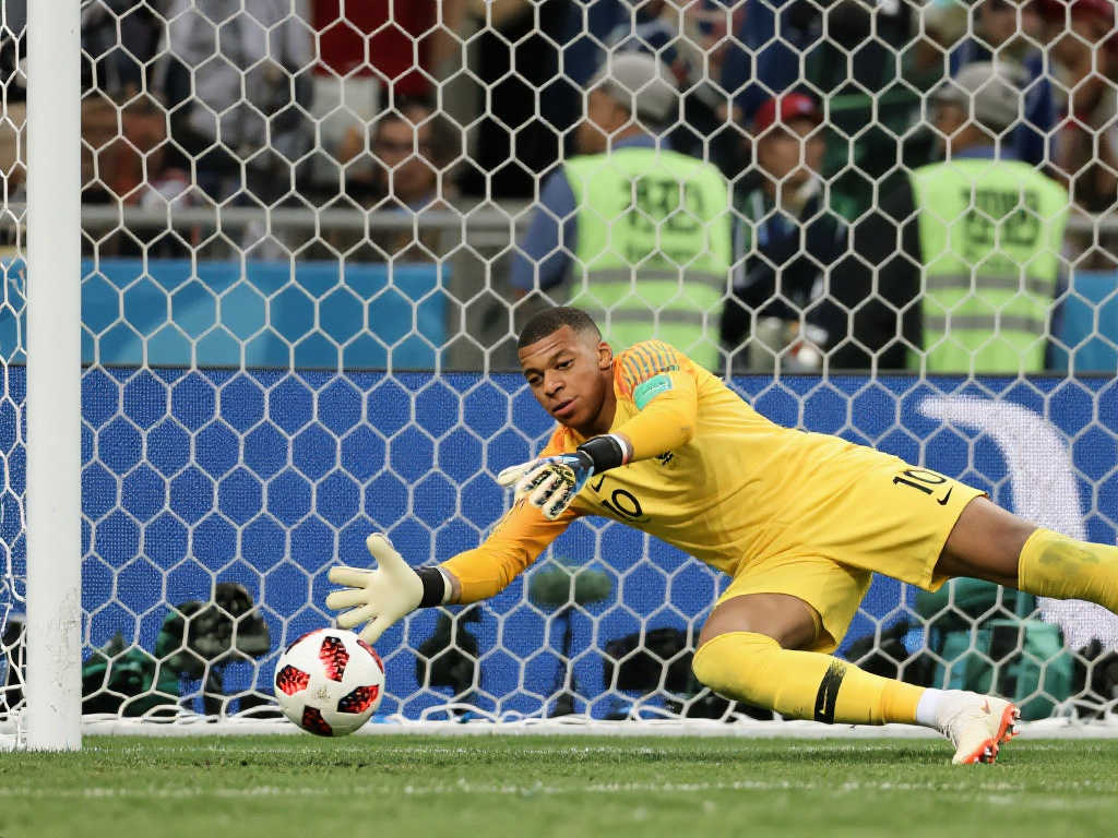 安帅力挺姆巴佩：不应以失点定论，门将透露：早已研究姆巴佩习惯